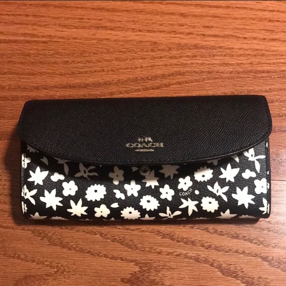 NWT- Coach Slim Envelope Wallet - Picture 4 of 9